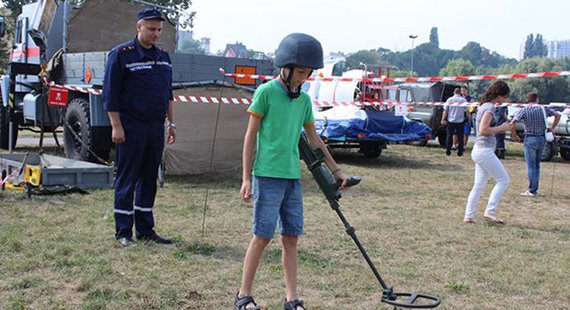 Черкаські діти спробували себе в ролі міліціонерів, рятувальників та бізнесменів