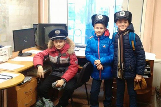 Екскурсію для школярів організували черкаські поліцейські