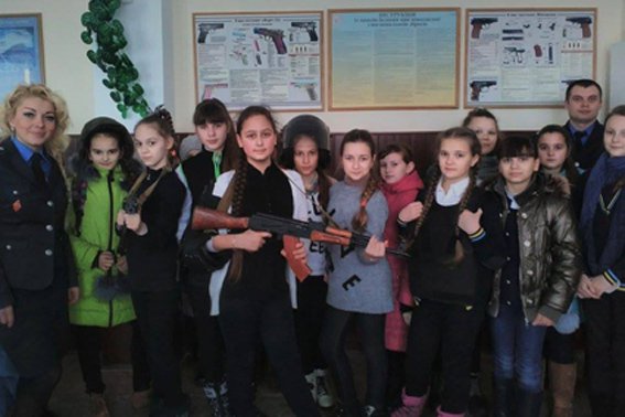 Екскурсію для школярів організували черкаські поліцейські