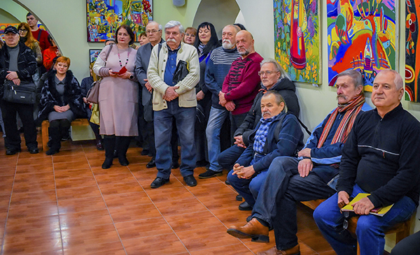 Відкрилася ювілейна виставка Ігоря Солодовнікова «Переможні барви українського всесвіту»