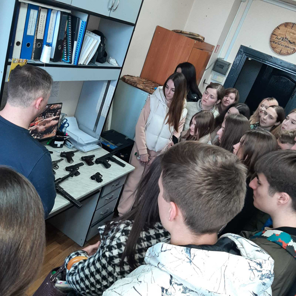 НДЕКЦ: До Черкаського НДЕКЦ МВС завітали студенти-правники