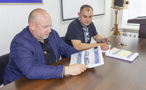 Нарада з співробітниками відділу розслідування злочинів у сфері транспорту Нарада з співробітниками відділу розслідування злочинів у сфері транспорту